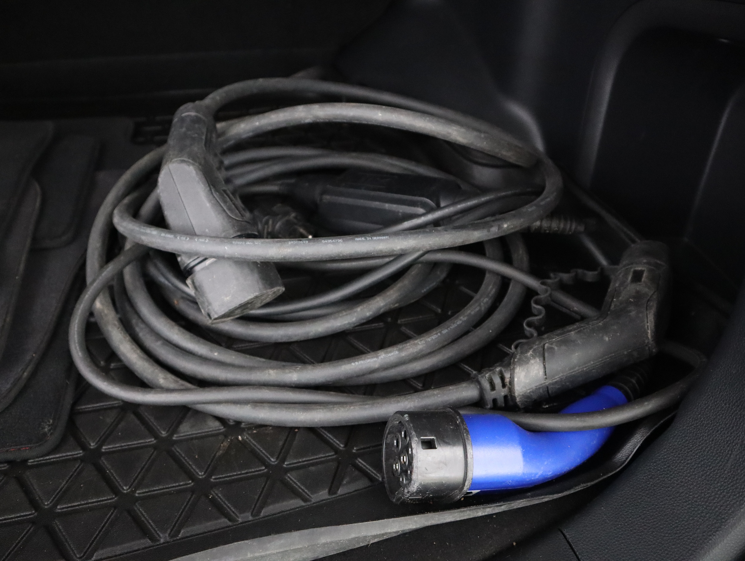 TOYOTA RAV4 Plug-in 2021