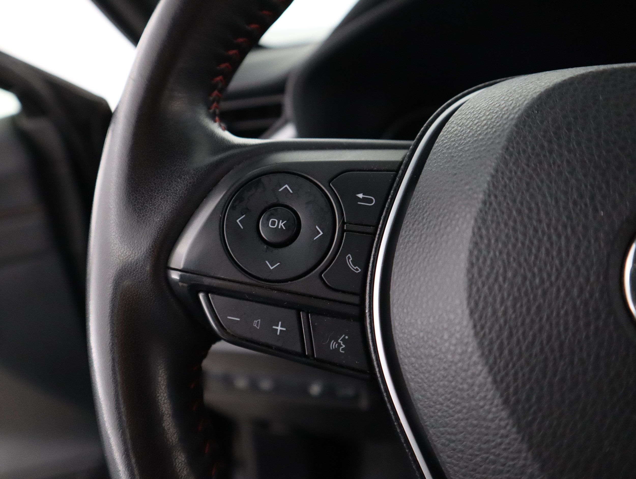 TOYOTA RAV4 Plug-in 2021