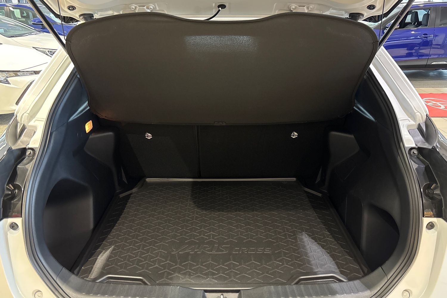 TOYOTA Yaris Cross 2025