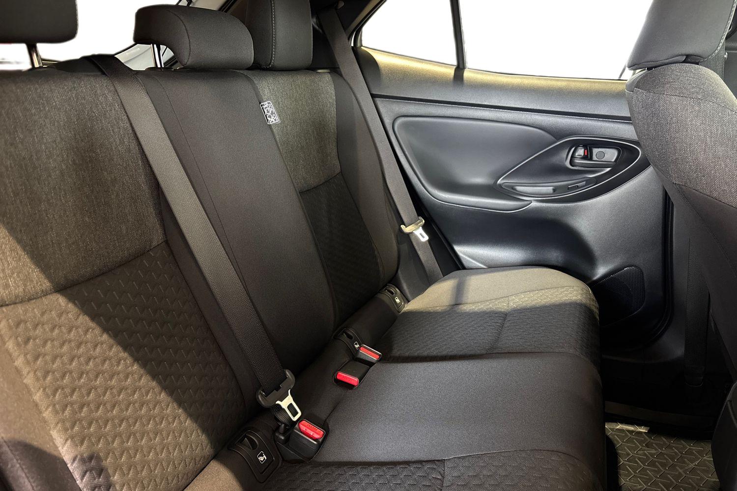 TOYOTA Yaris Cross 2025