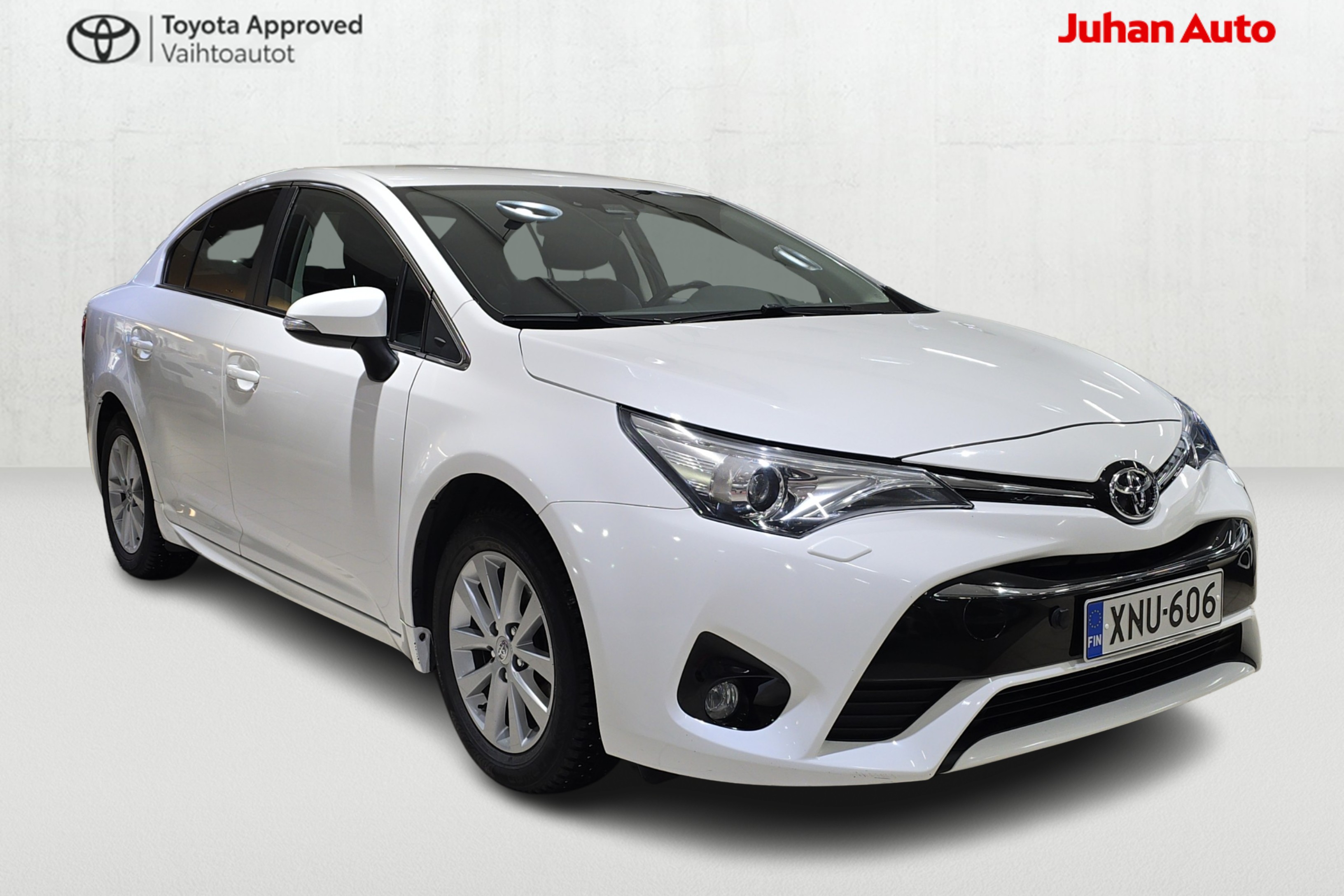 TOYOTA Avensis 2016