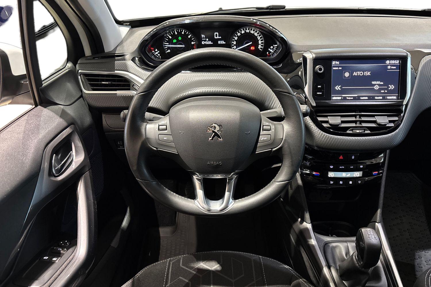 PEUGEOT 2008 2018