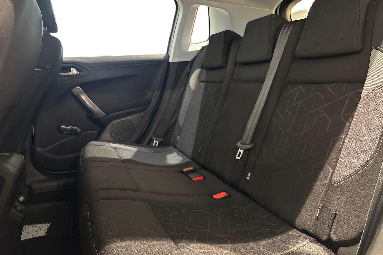 PEUGEOT 2008 2018