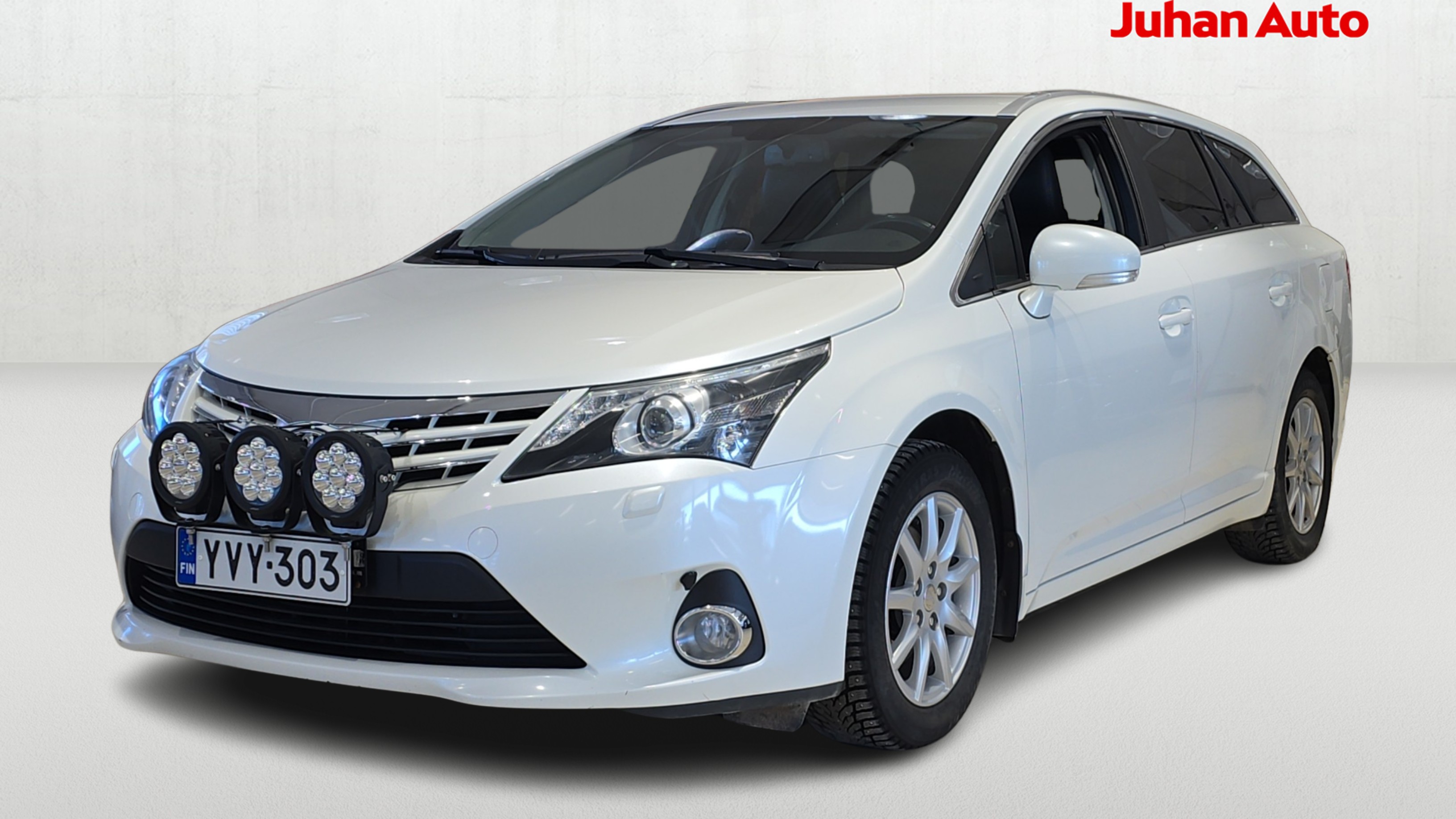TOYOTA Avensis 2013
