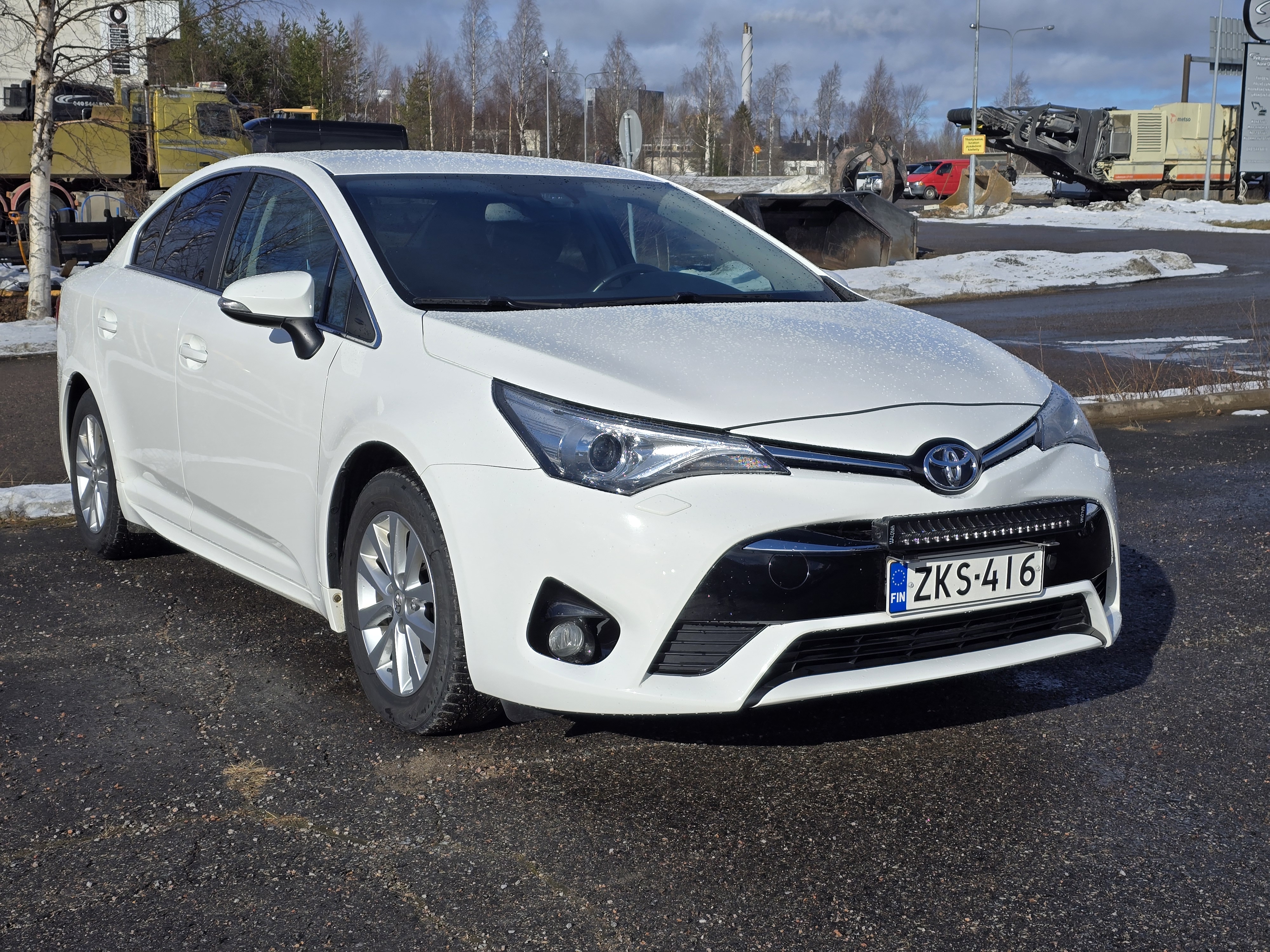 TOYOTA Avensis 2015