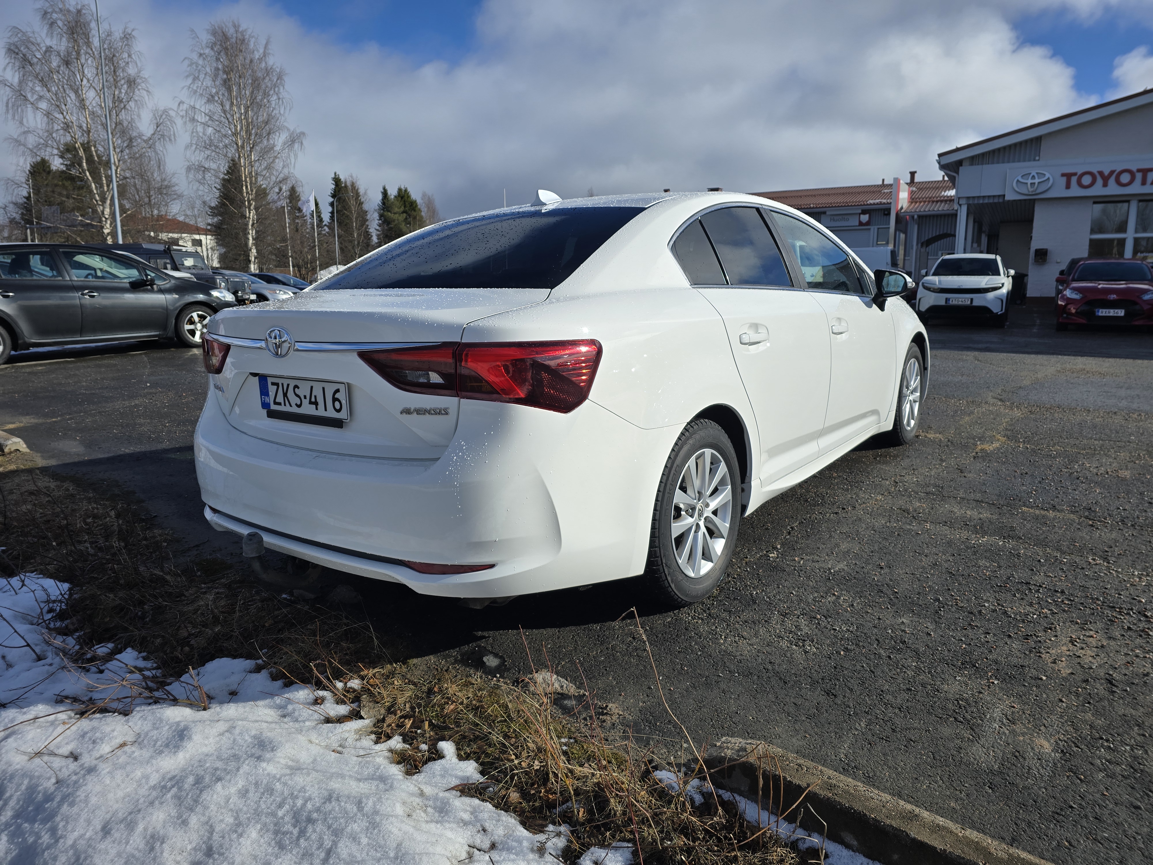 TOYOTA Avensis 2015