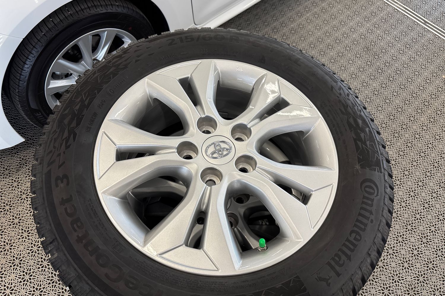 TOYOTA Yaris Cross 2025