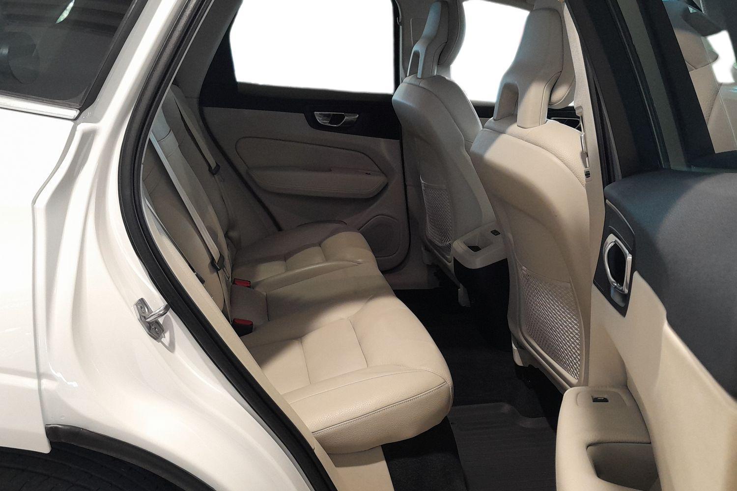 VOLVO XC60 2018