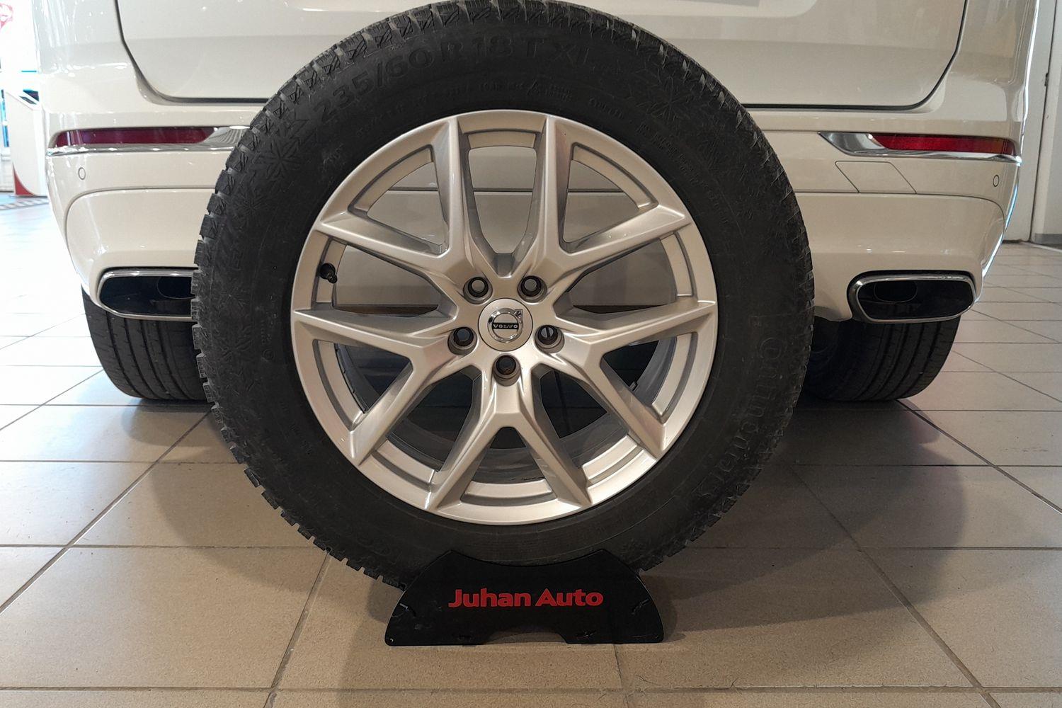 VOLVO XC60 2018