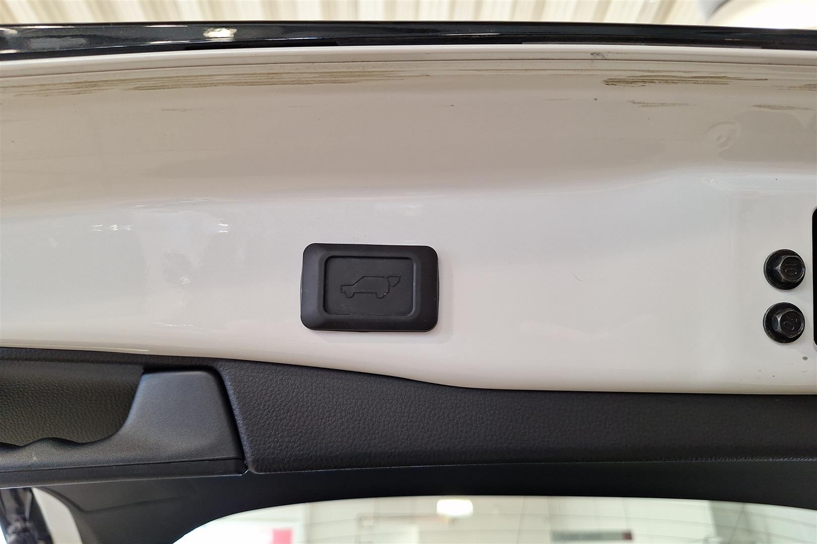 Toyota RAV4 Plug-in 2025