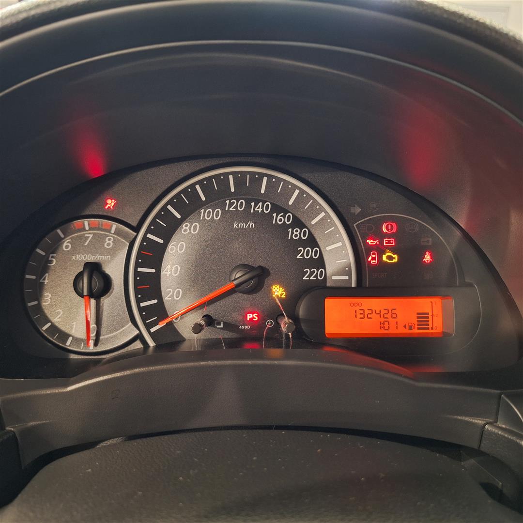 NISSAN MICRA 2012