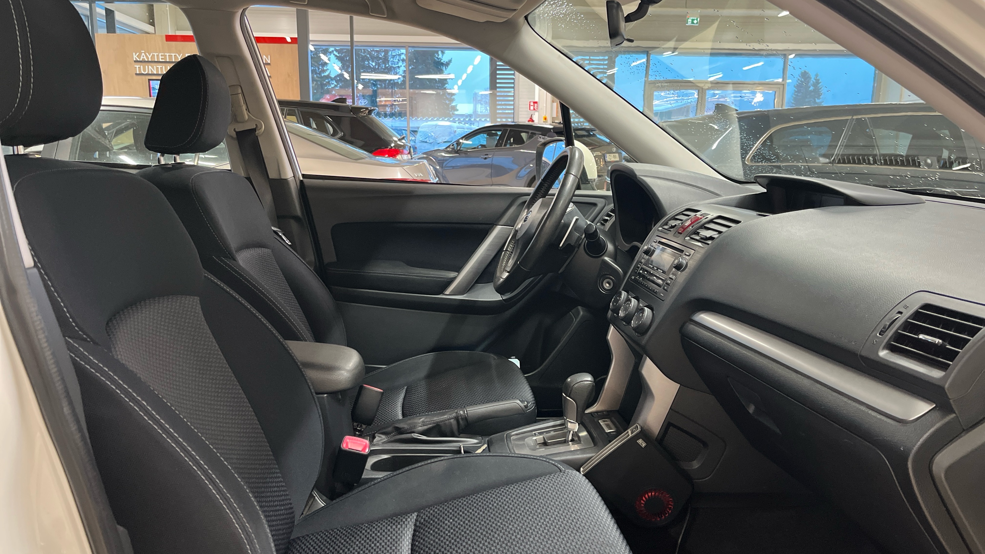 SUBARU FORESTER 2014