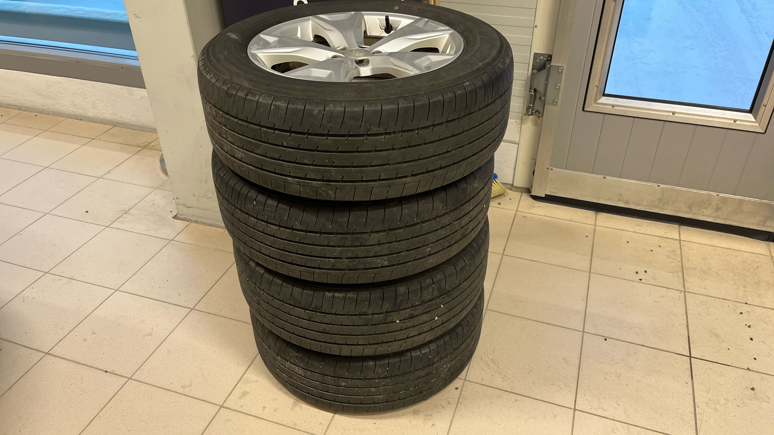 SUBARU FORESTER 2014