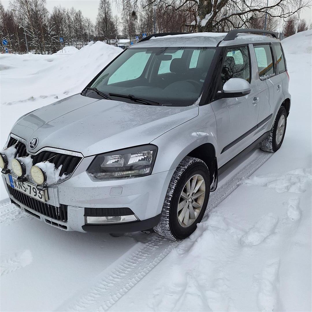 SKODA YETI 2016
