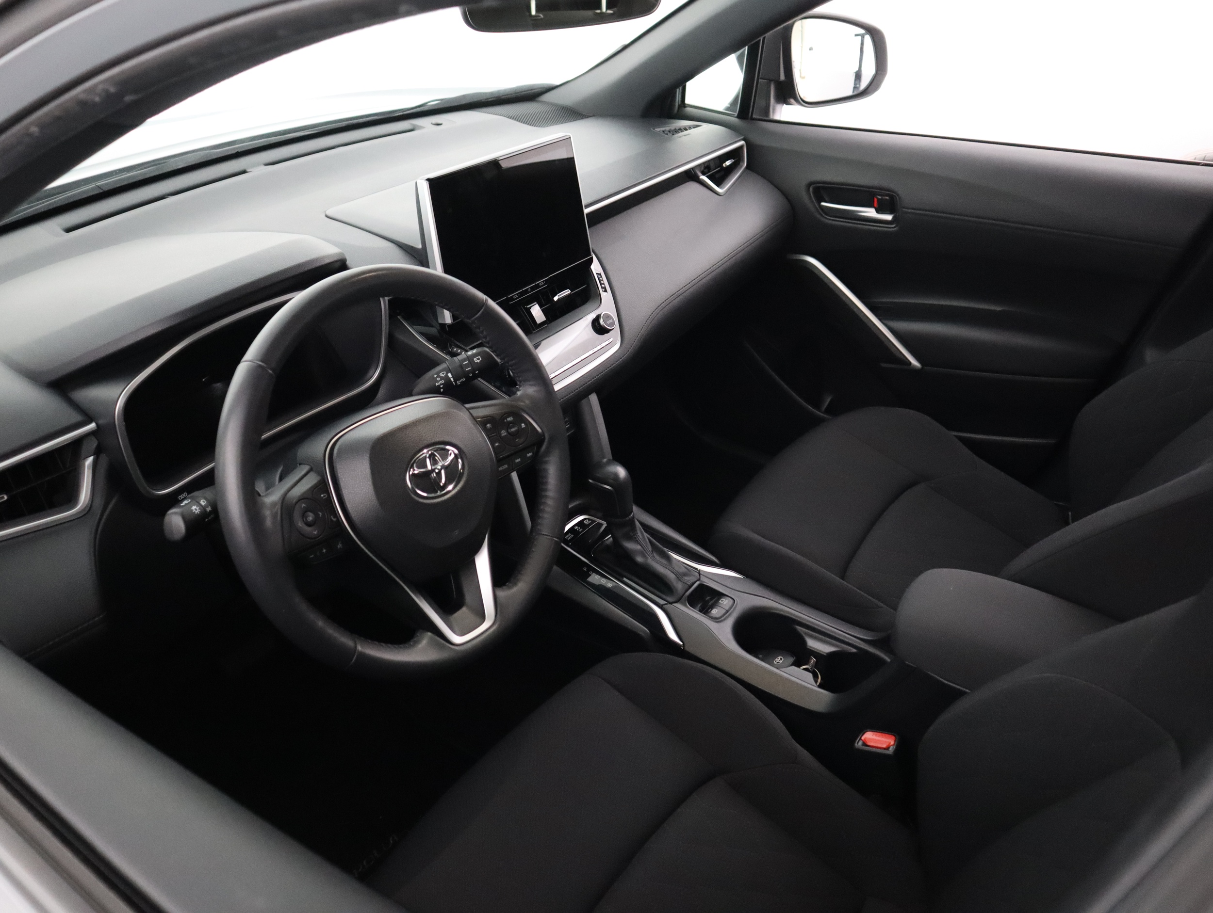 TOYOTA Corolla Cross 2024