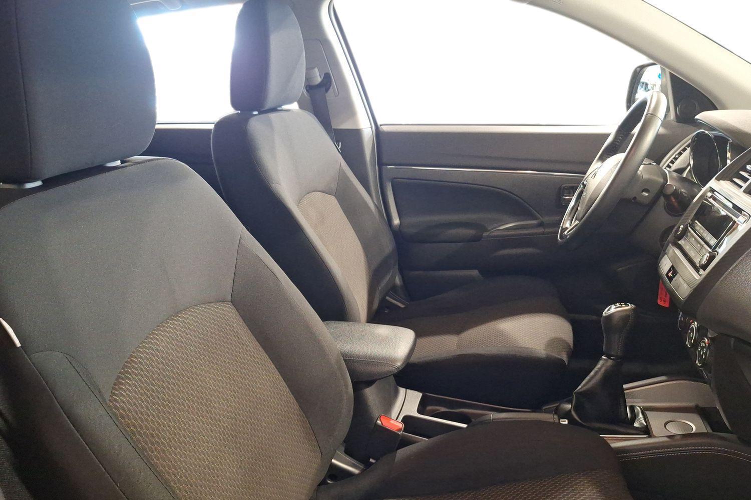 MITSUBISHI ASX 2020