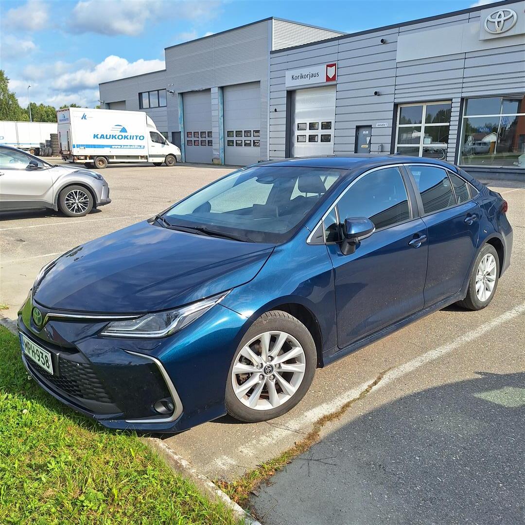TOYOTA Corolla 2023