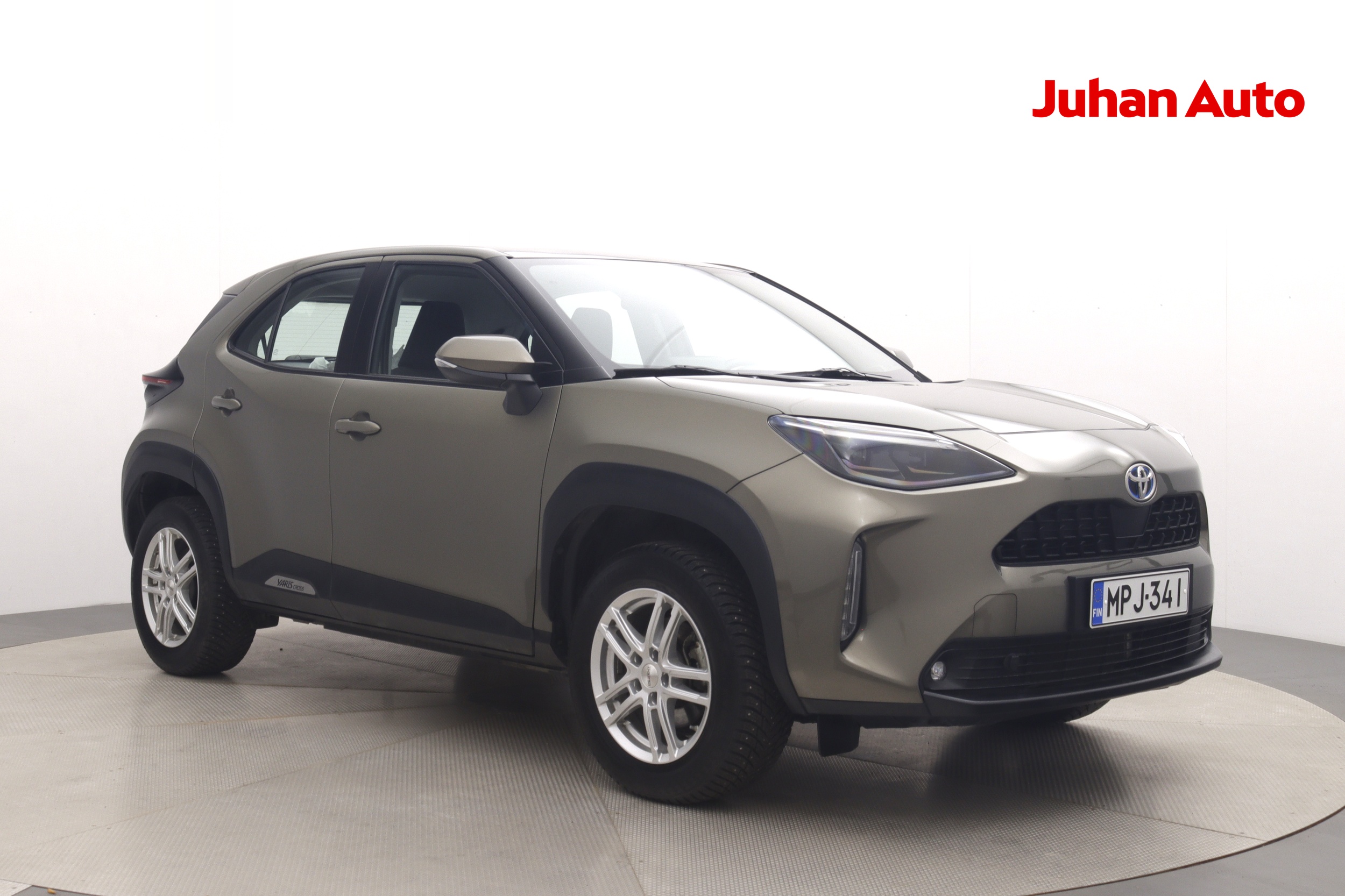 TOYOTA Yaris Cross 2023