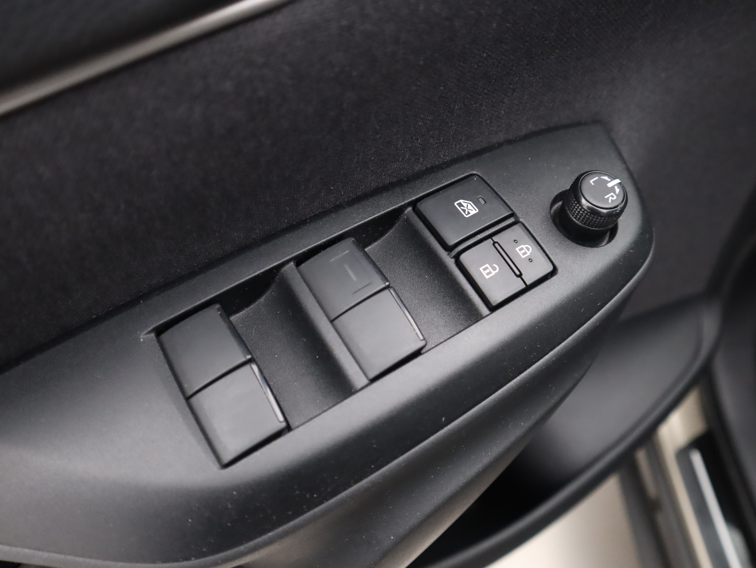 TOYOTA Yaris Cross 2023