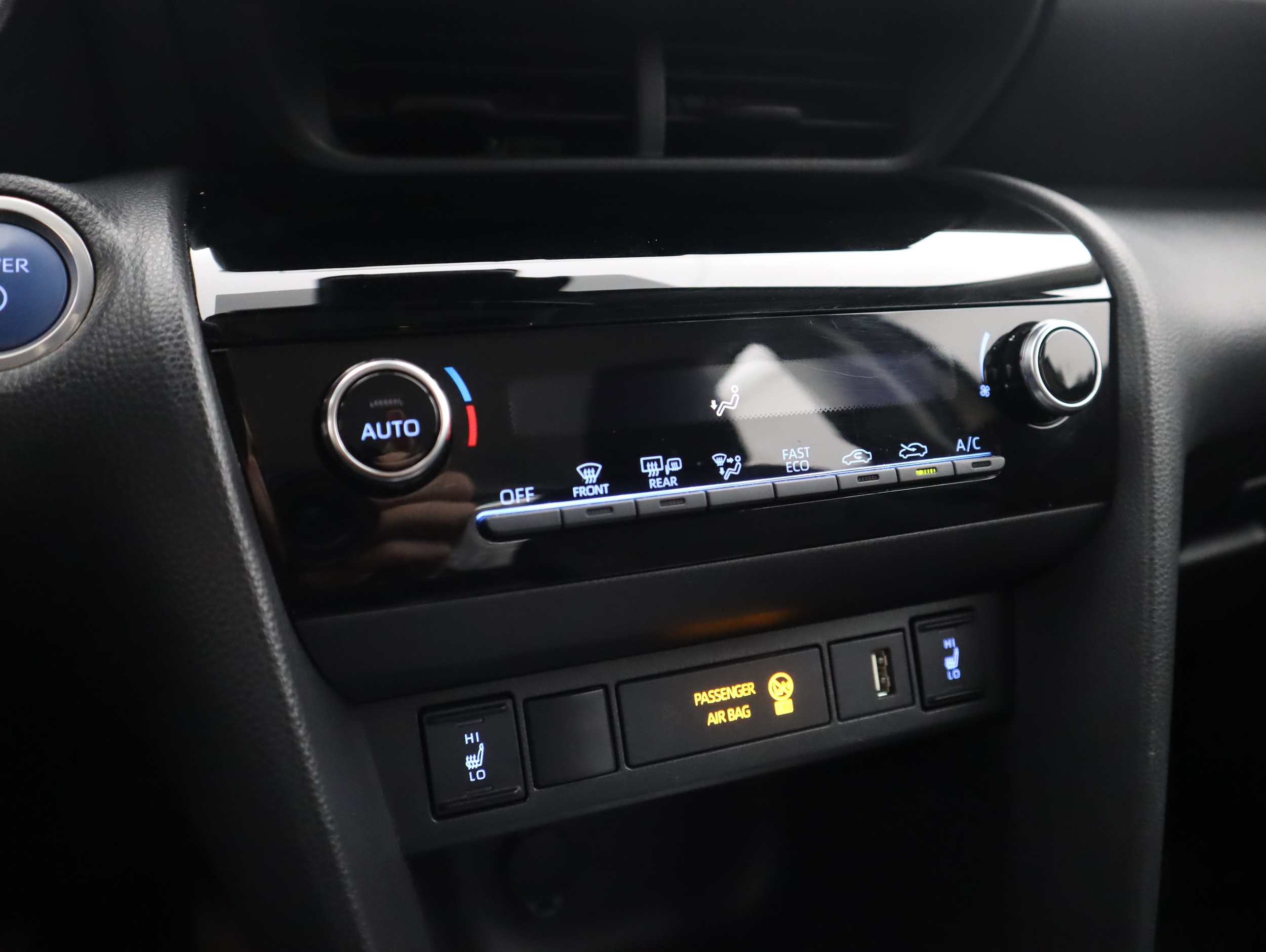 TOYOTA Yaris Cross 2023