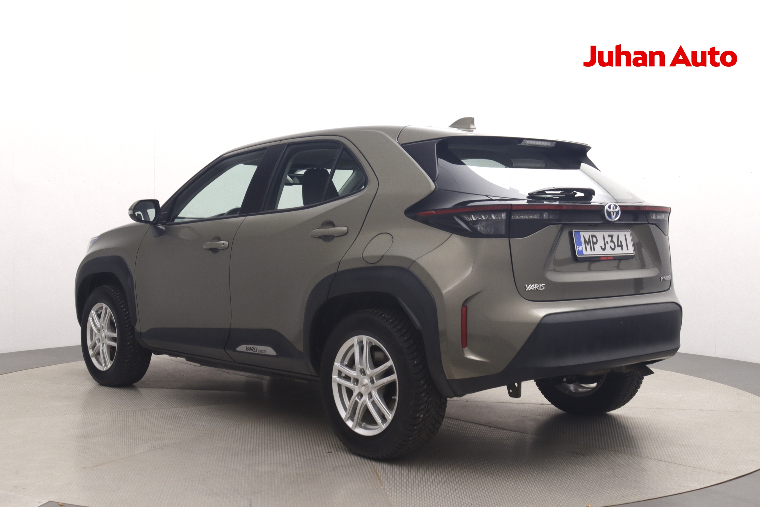 TOYOTA Yaris Cross 2023