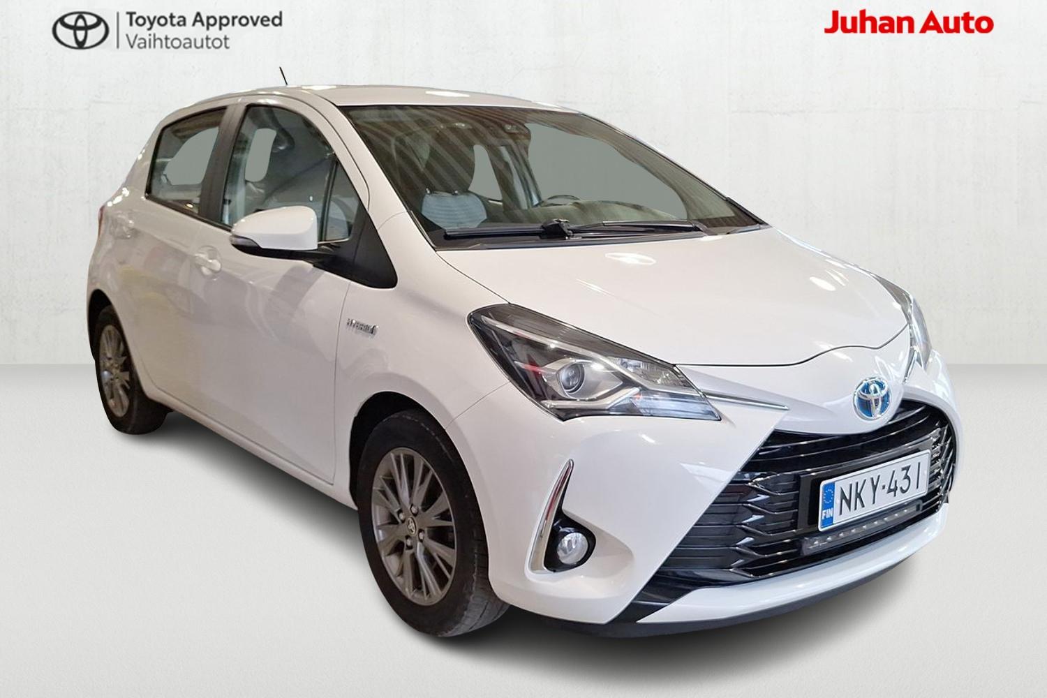 TOYOTA Yaris 2017