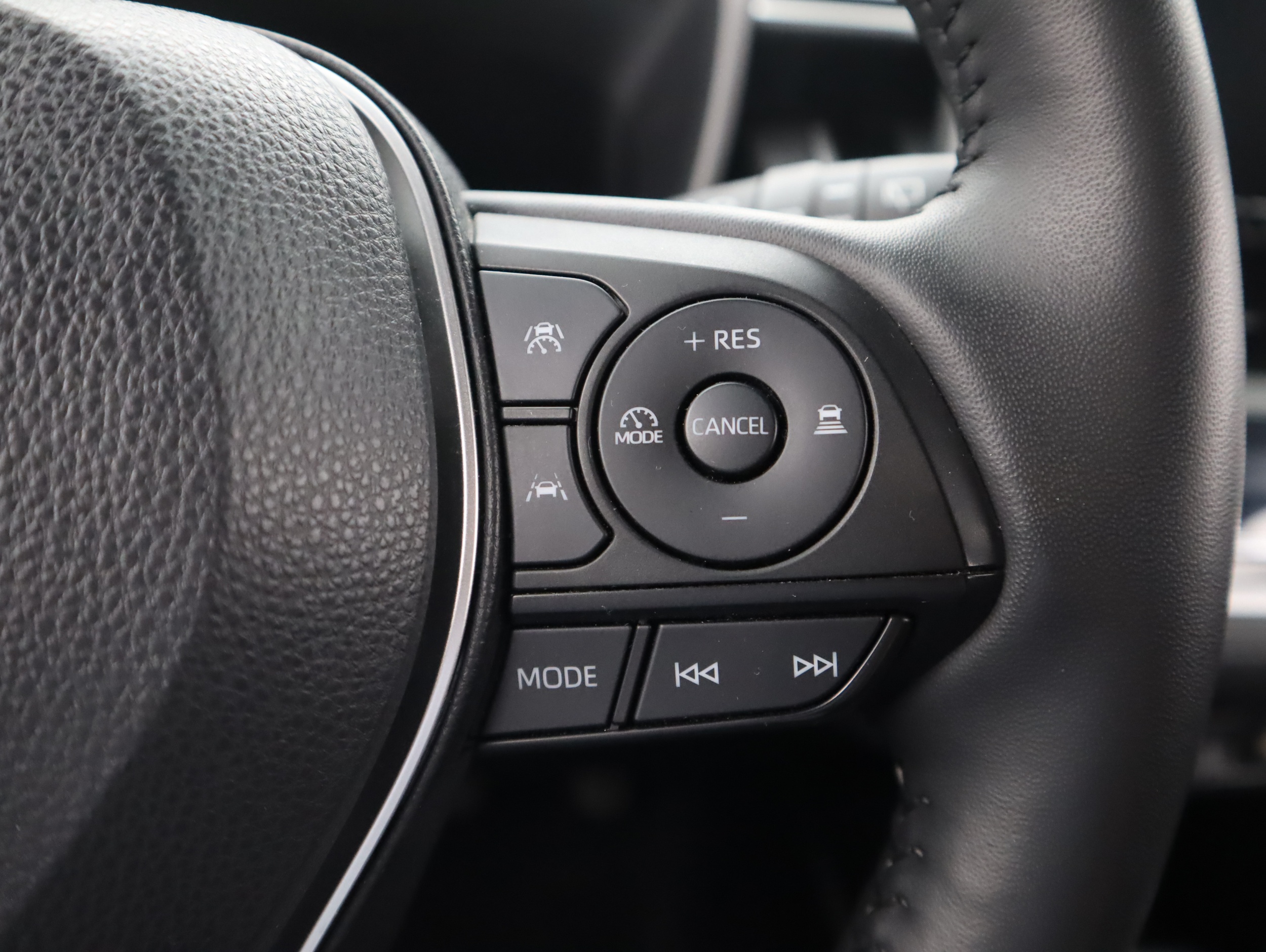 TOYOTA Corolla Cross 2023