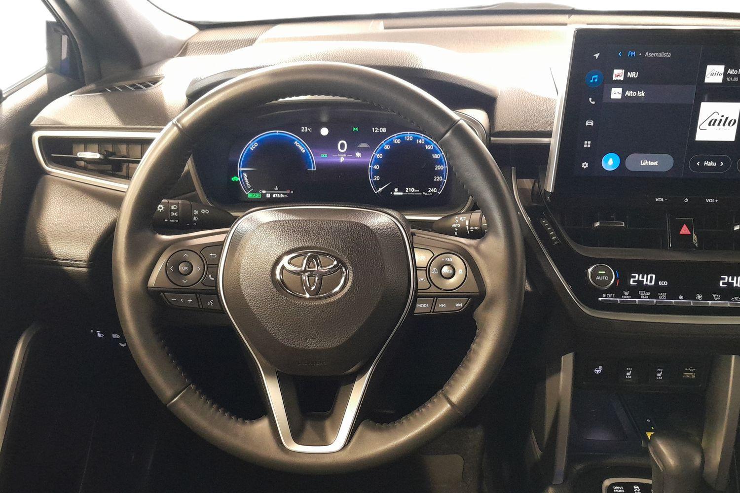 TOYOTA Corolla Cross 2024