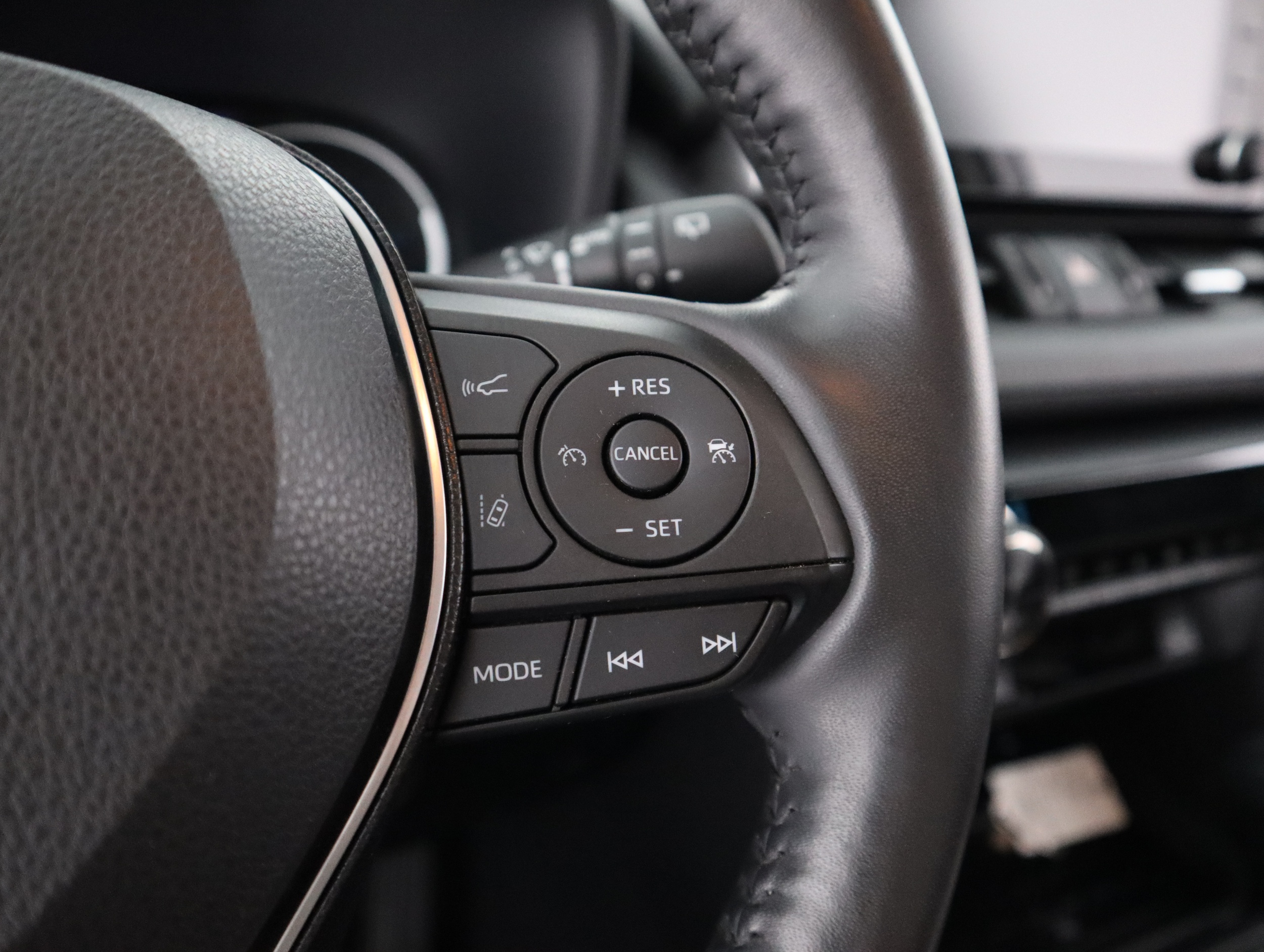 TOYOTA RAV4 2020