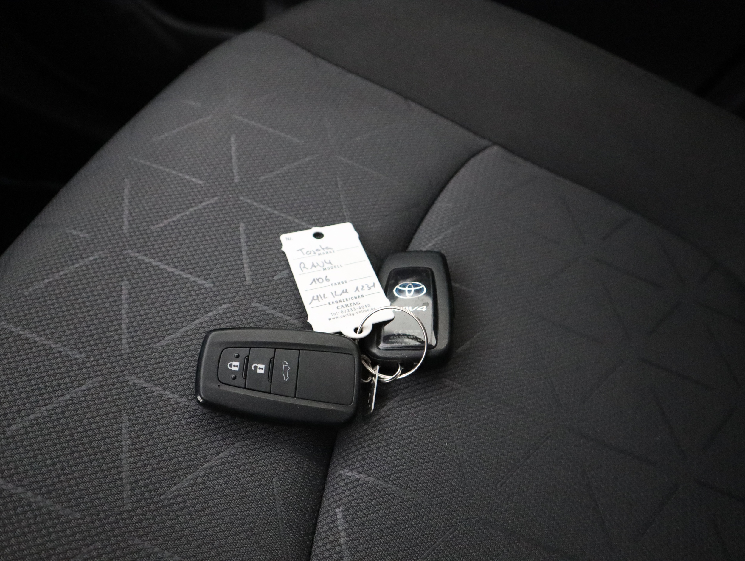 TOYOTA RAV4 2020