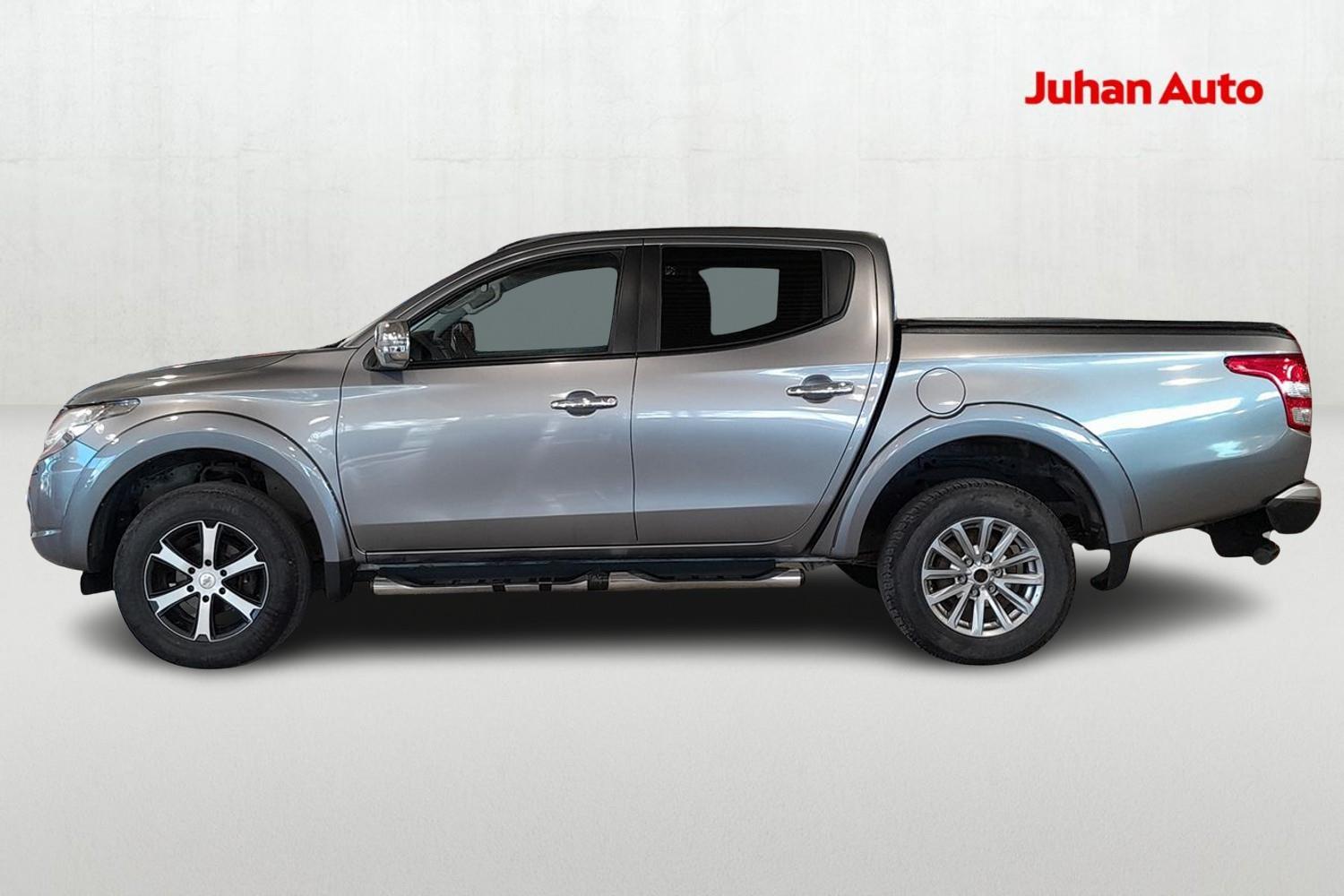 MITSUBISHI L200 2015