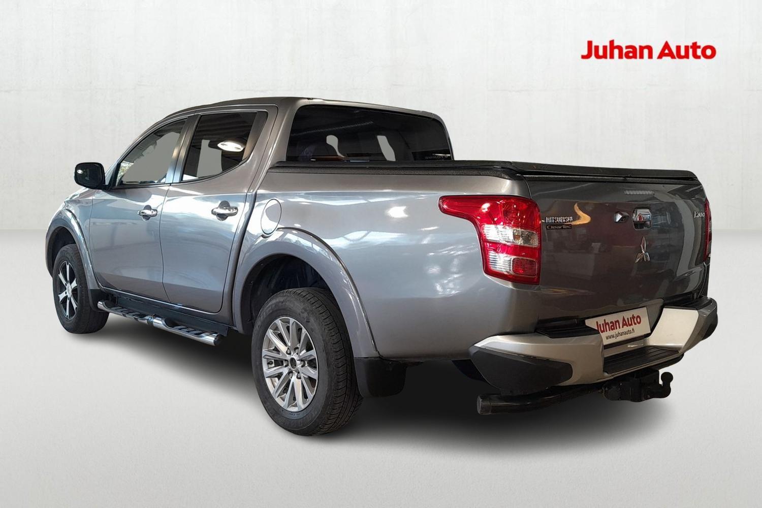 MITSUBISHI L200 2015