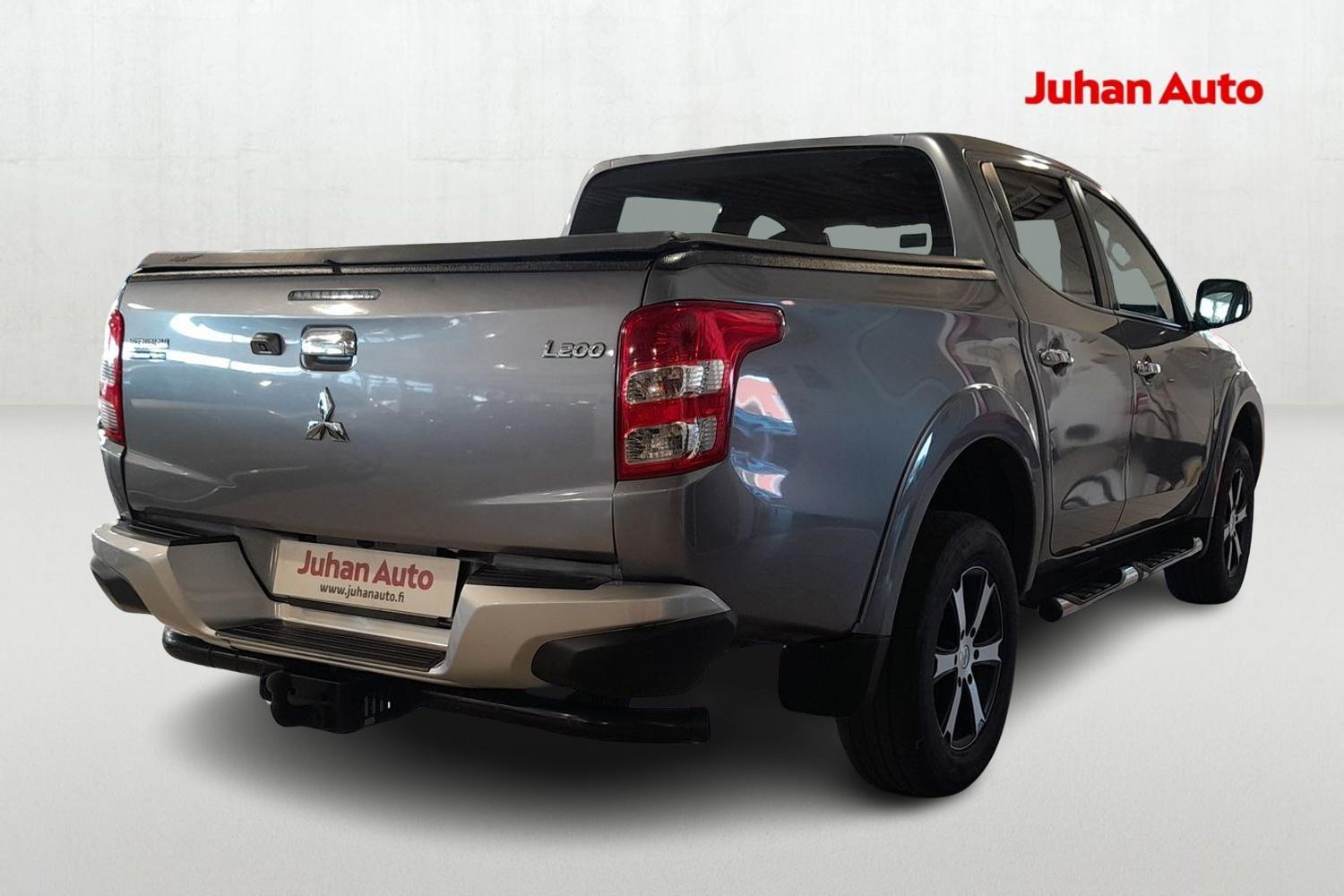 MITSUBISHI L200 2015
