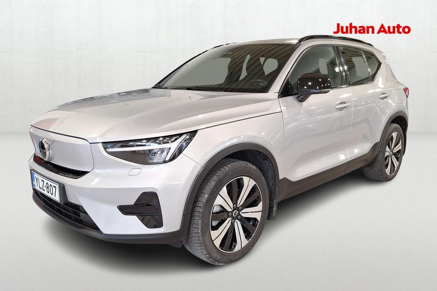 VOLVO XC40 2023