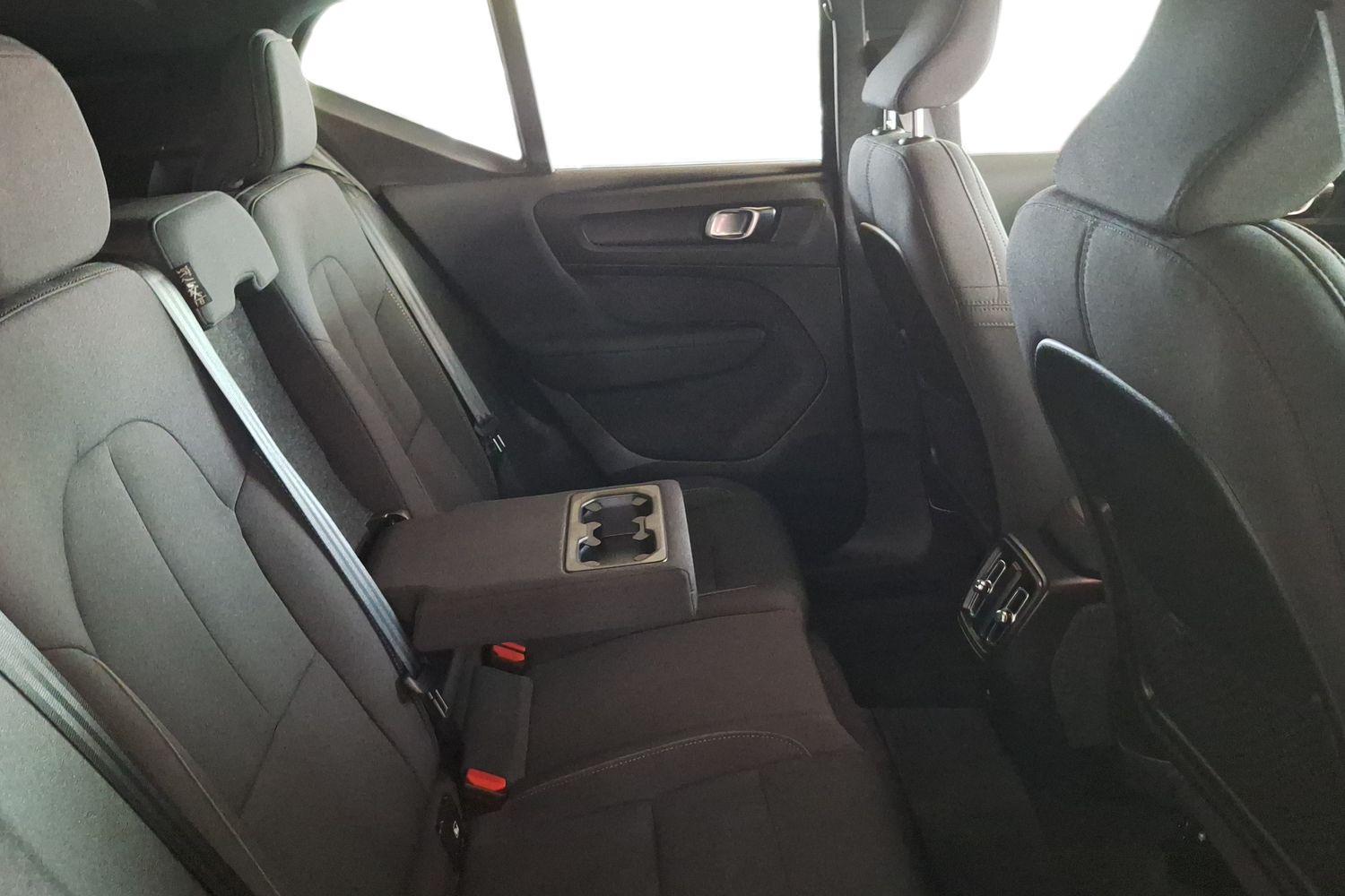VOLVO XC40 2023