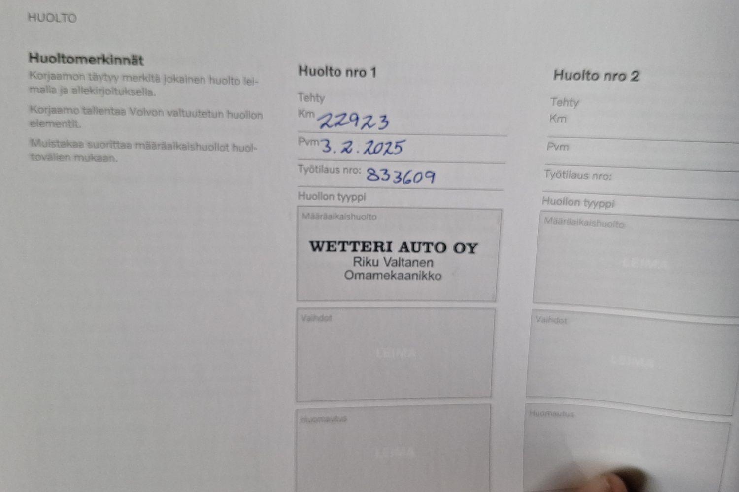 VOLVO XC40 2023