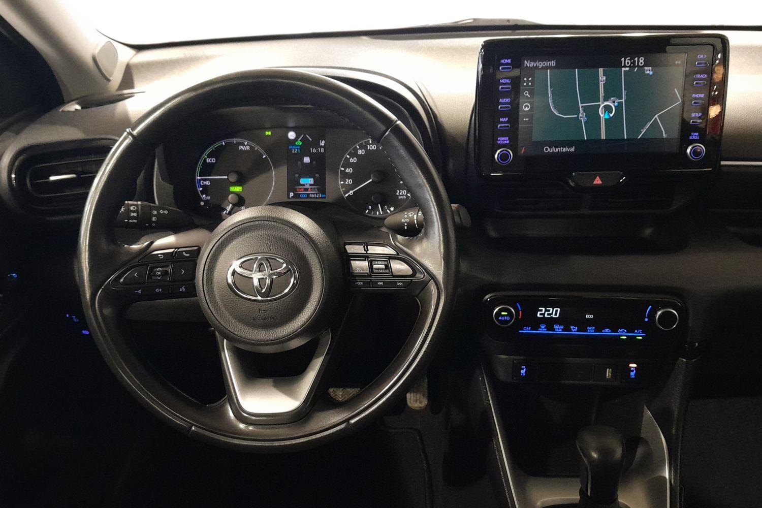 TOYOTA Yaris 2023
