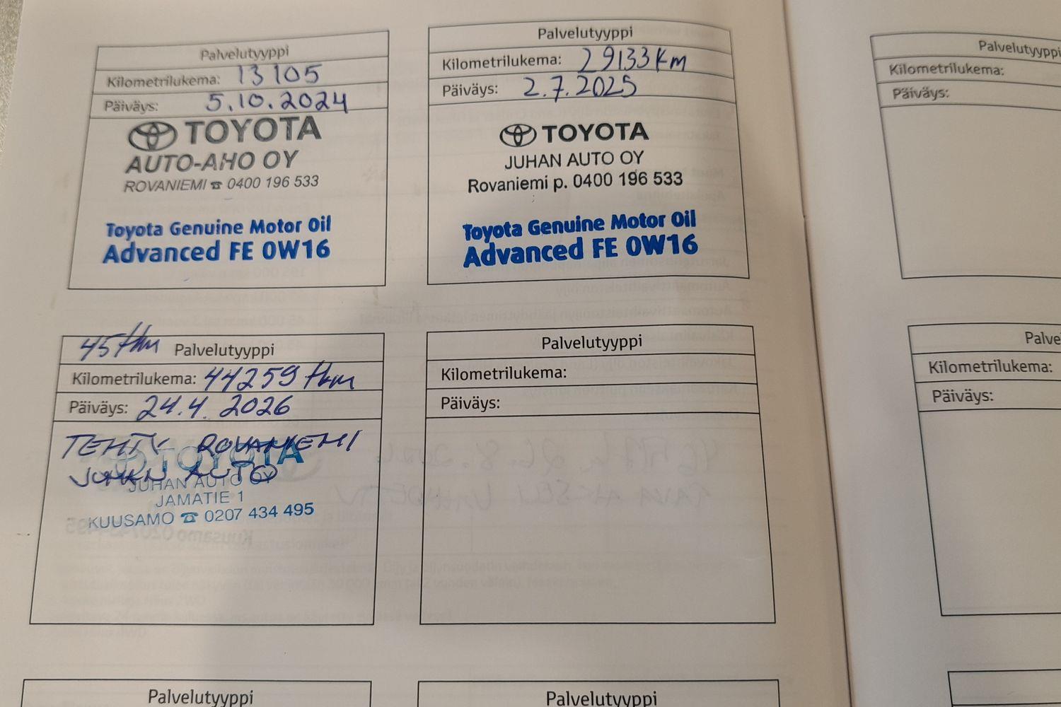TOYOTA Yaris 2023