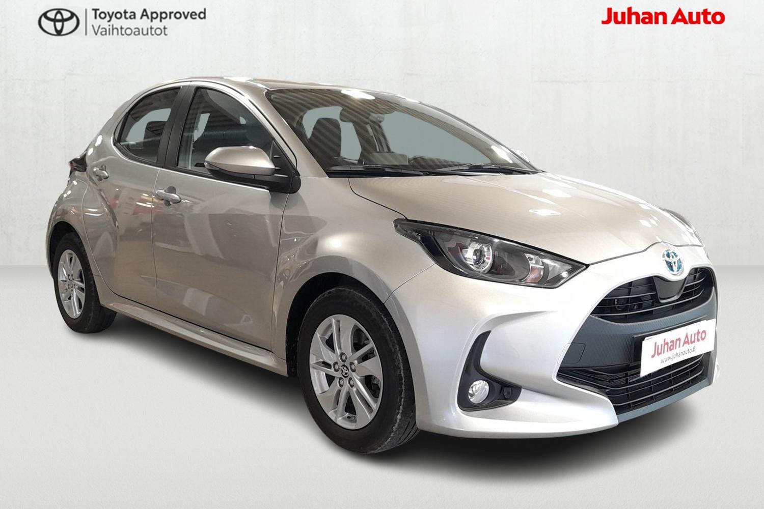 TOYOTA Yaris 2023