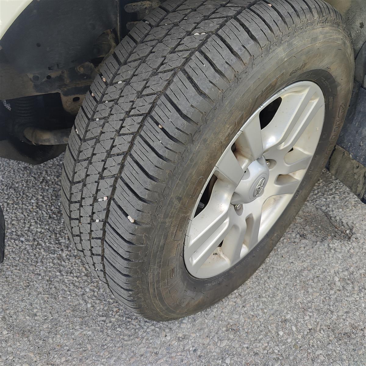 TOYOTA Land Cruiser 2012