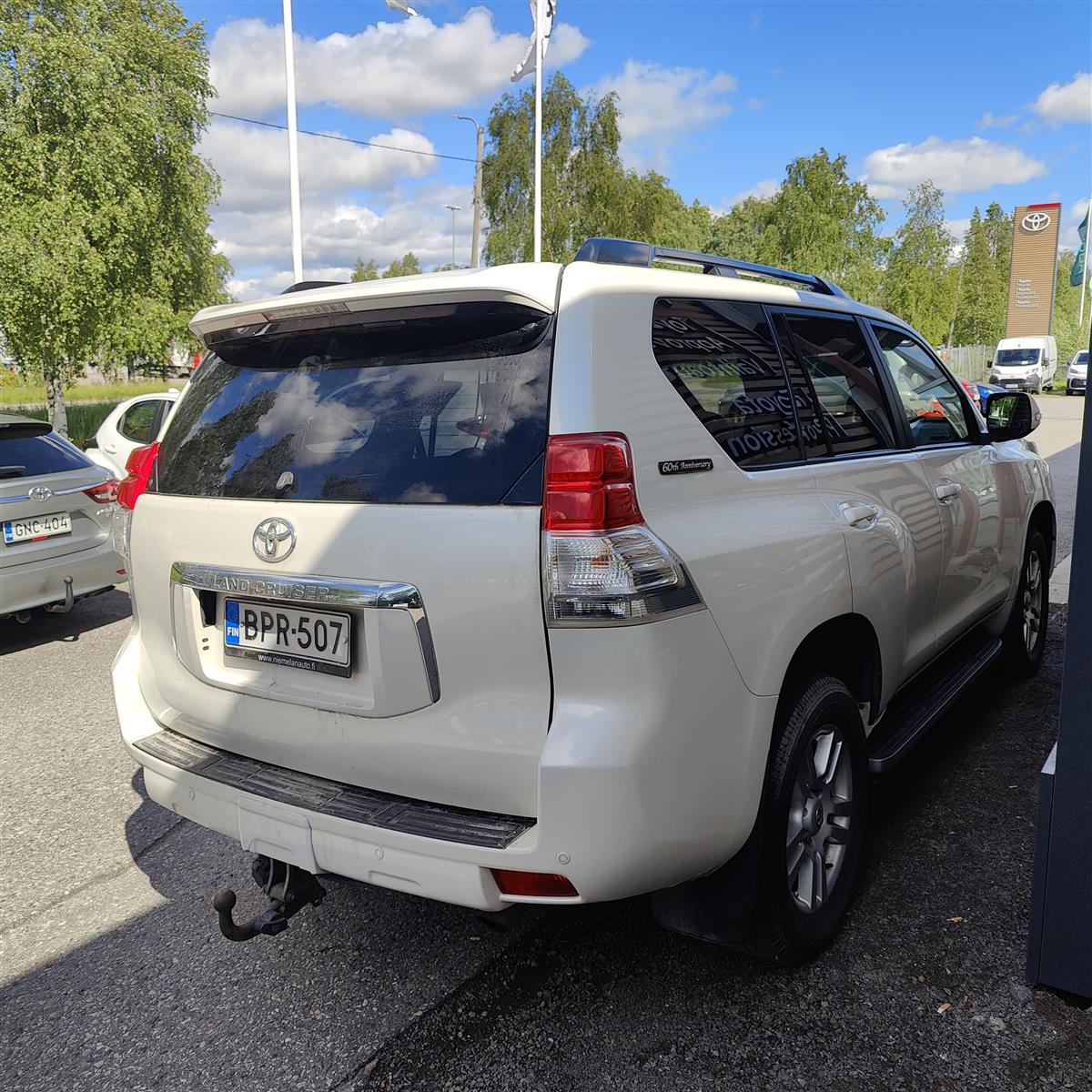 TOYOTA Land Cruiser 2012