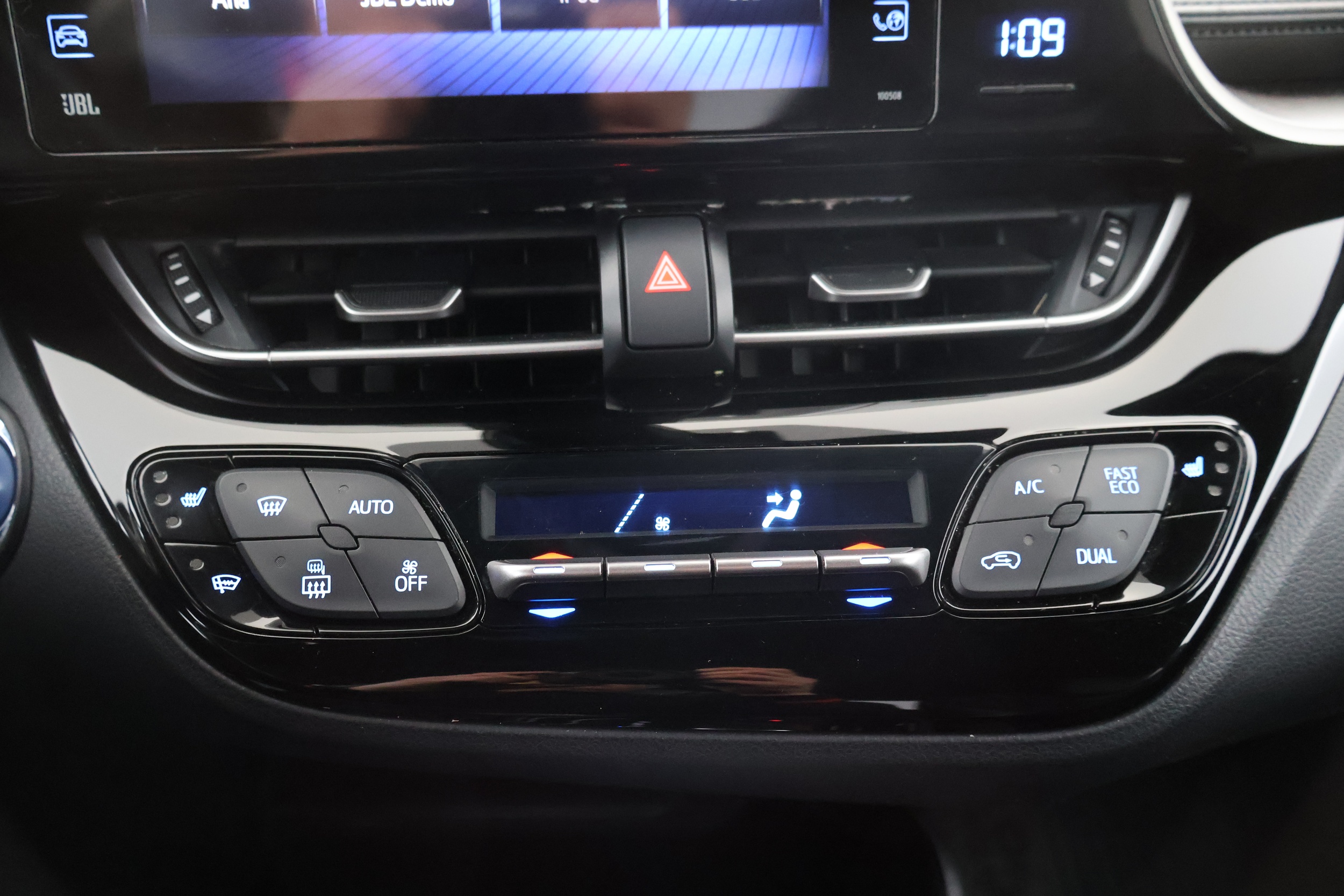 TOYOTA C-HR 2019