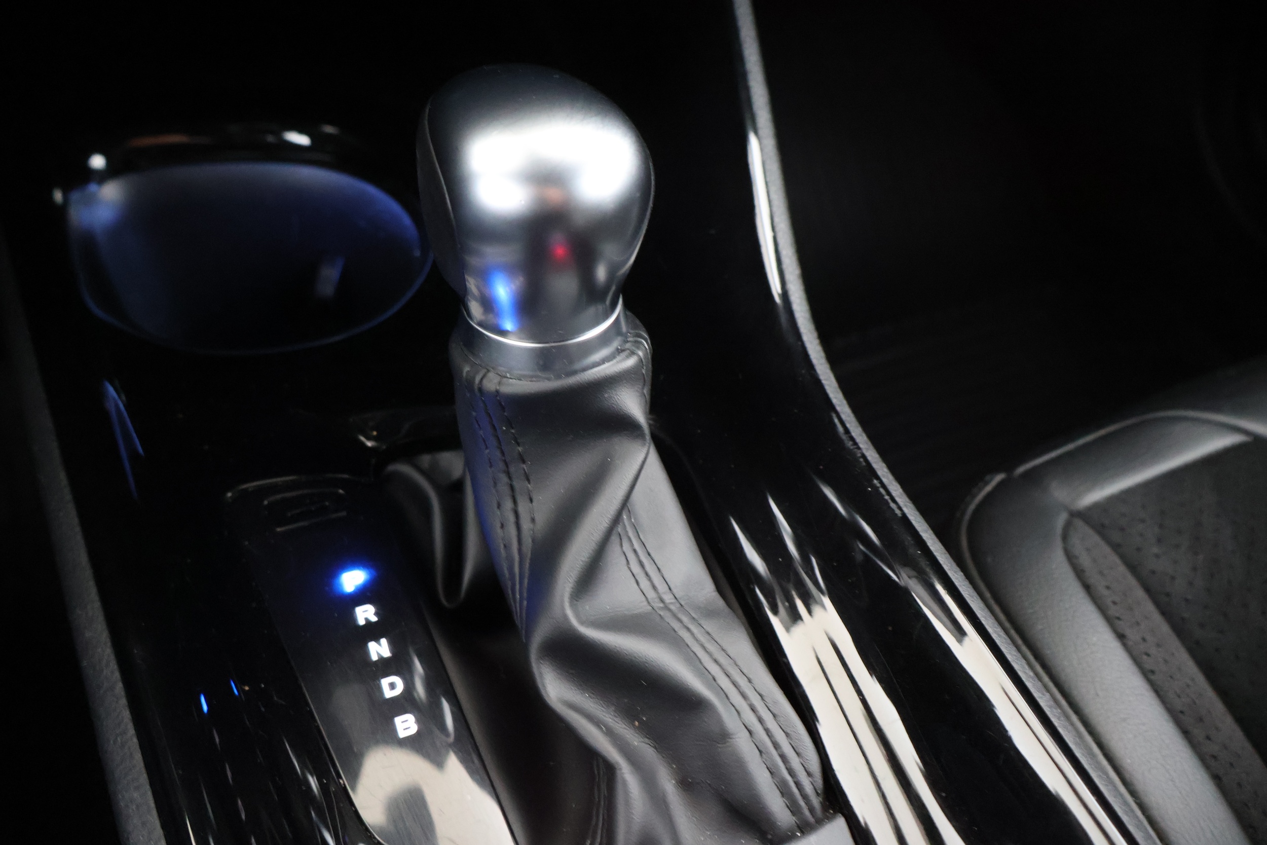 TOYOTA C-HR 2019
