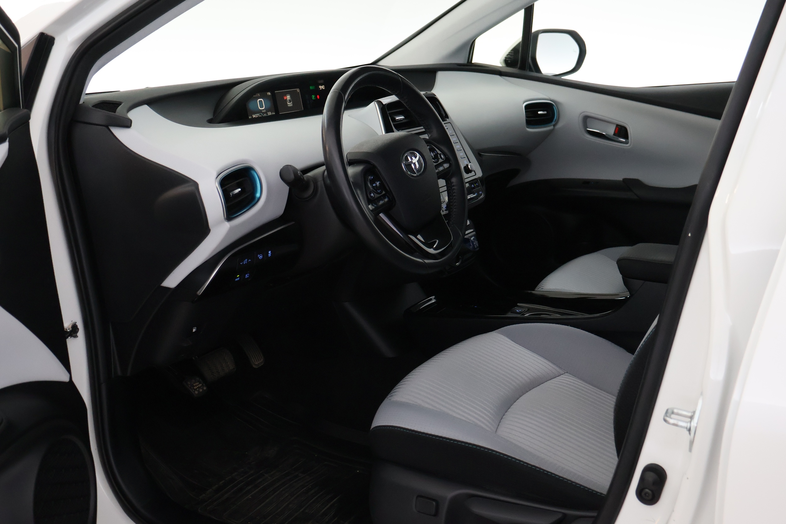TOYOTA Prius 10