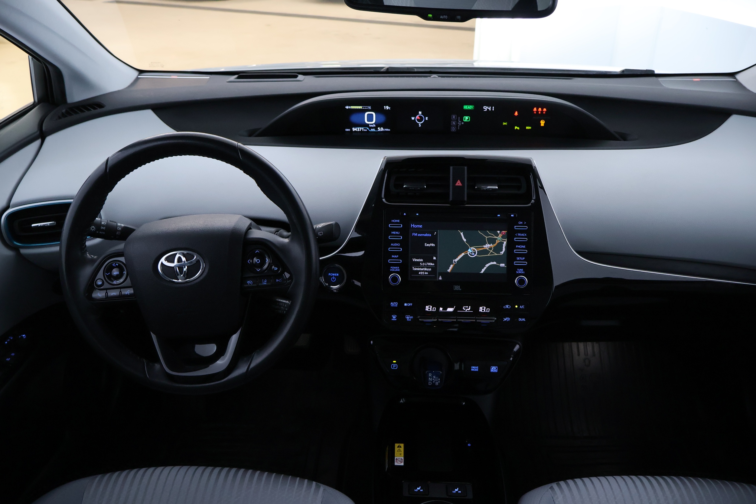 TOYOTA Prius 12