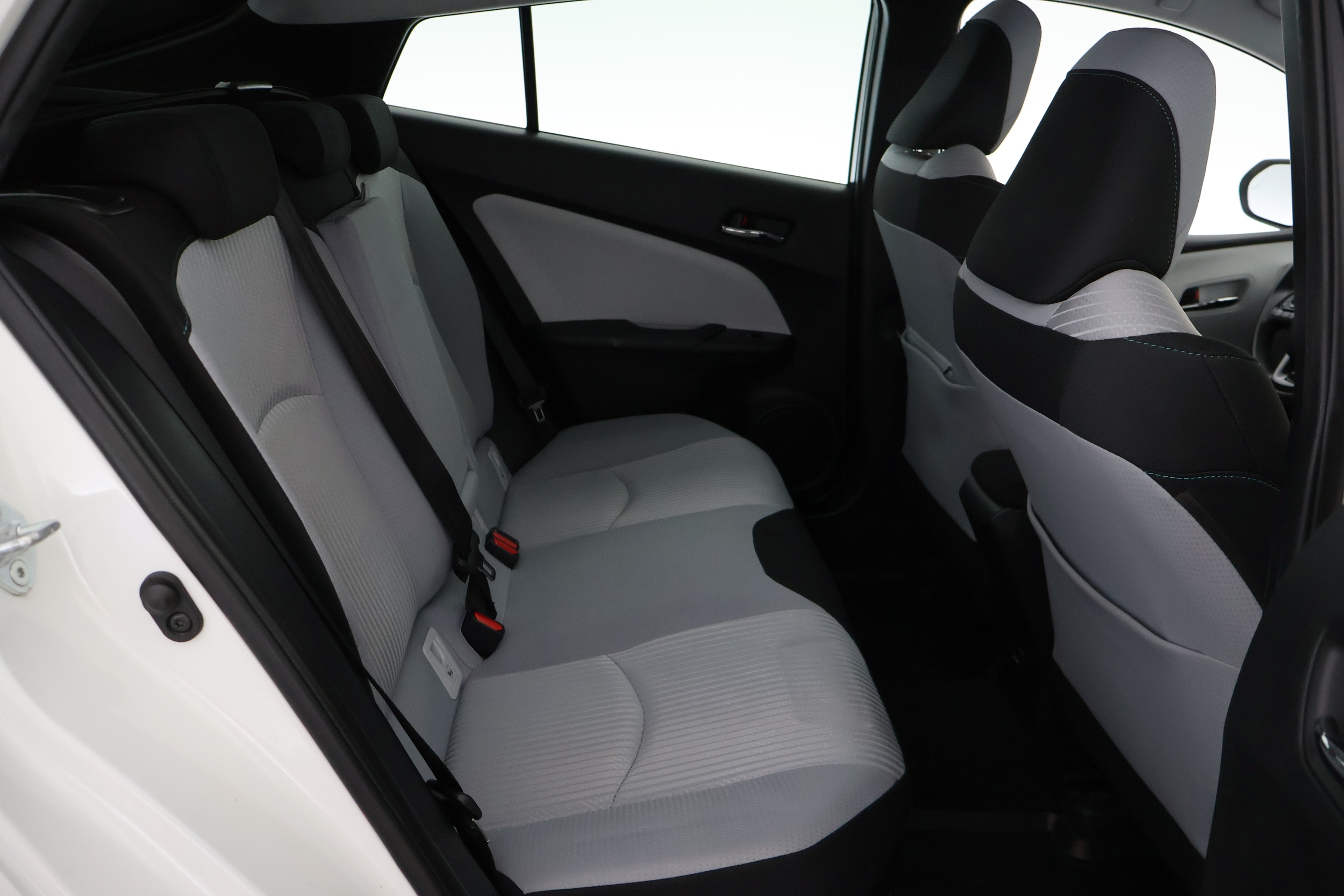TOYOTA Prius 18