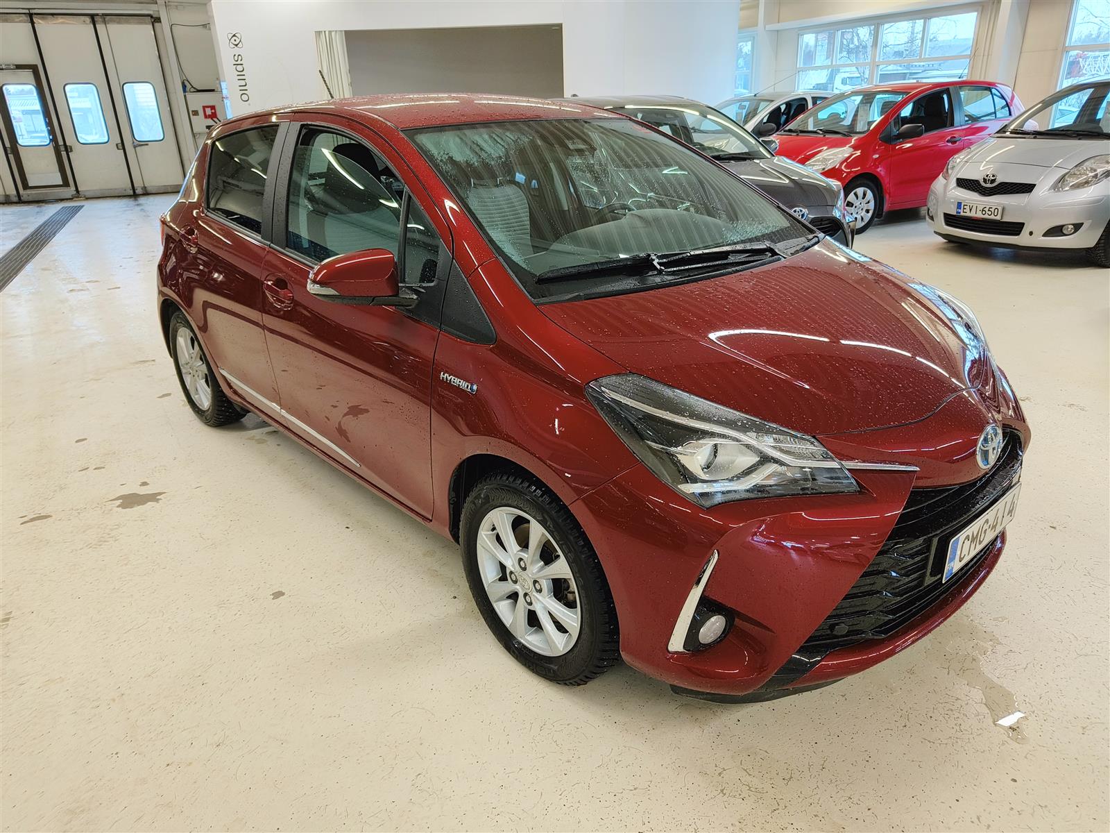 TOYOTA Yaris 2019
