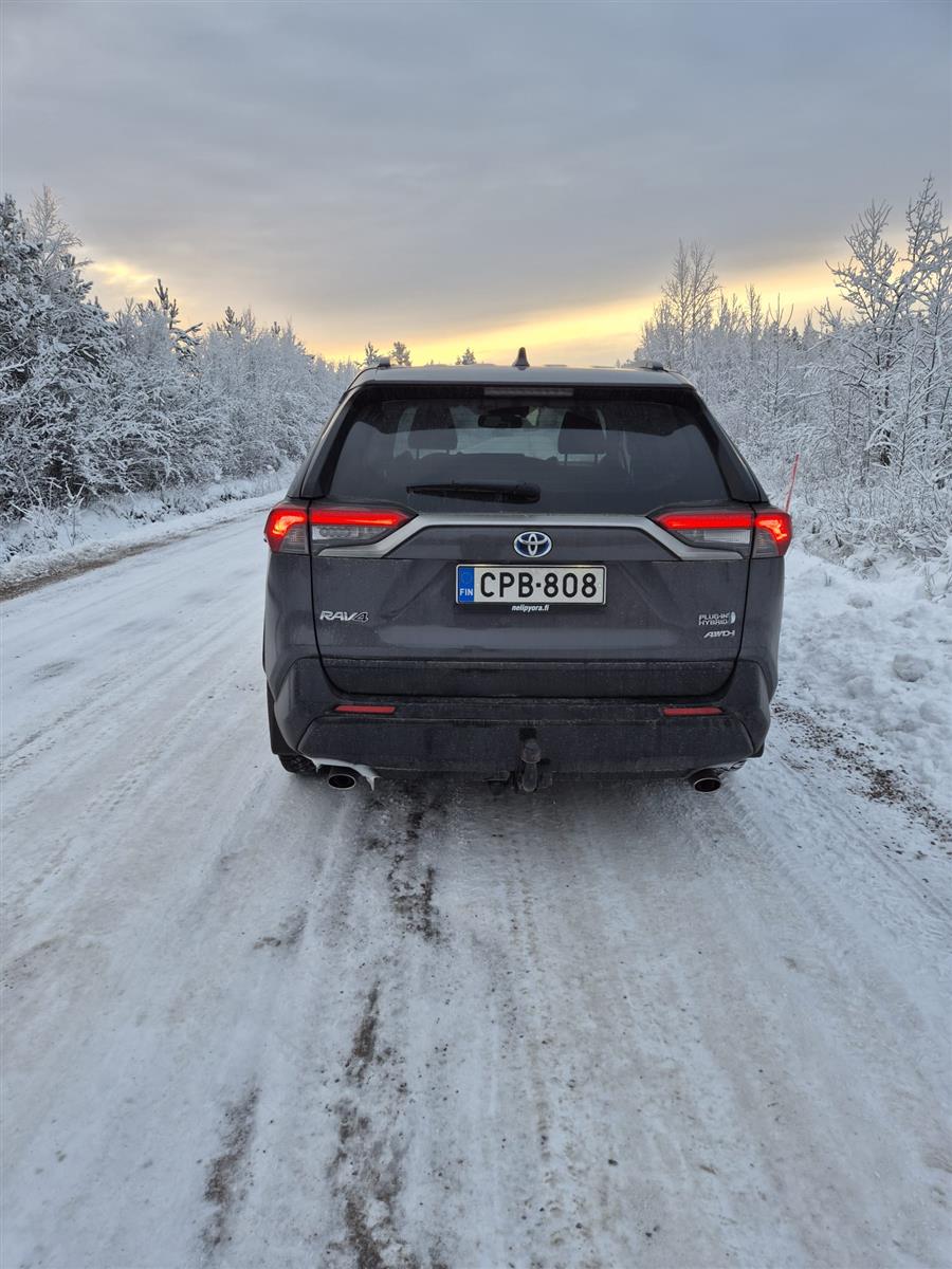 TOYOTA RAV4 Plug-in 2020