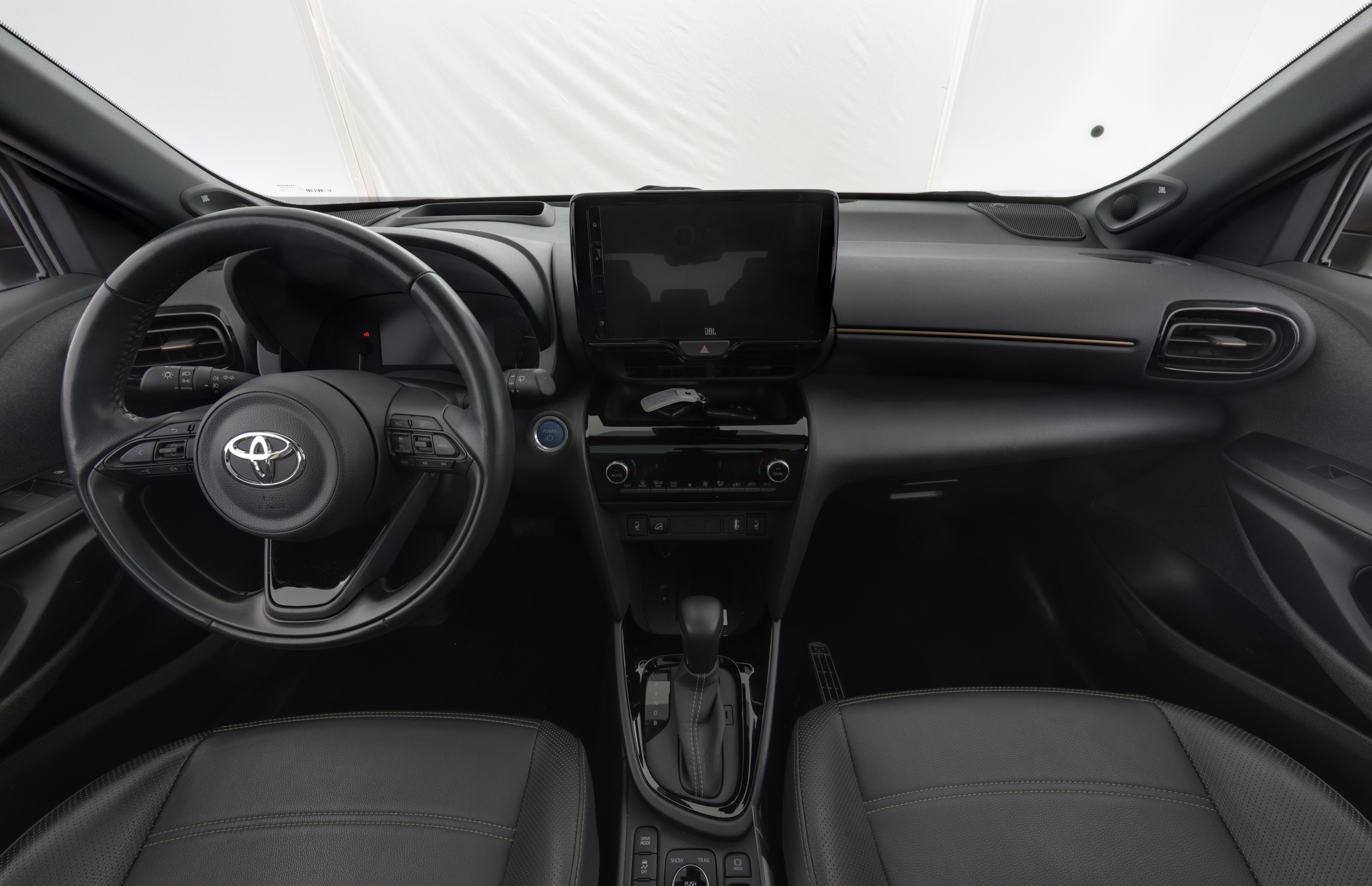 TOYOTA Yaris Cross 2021