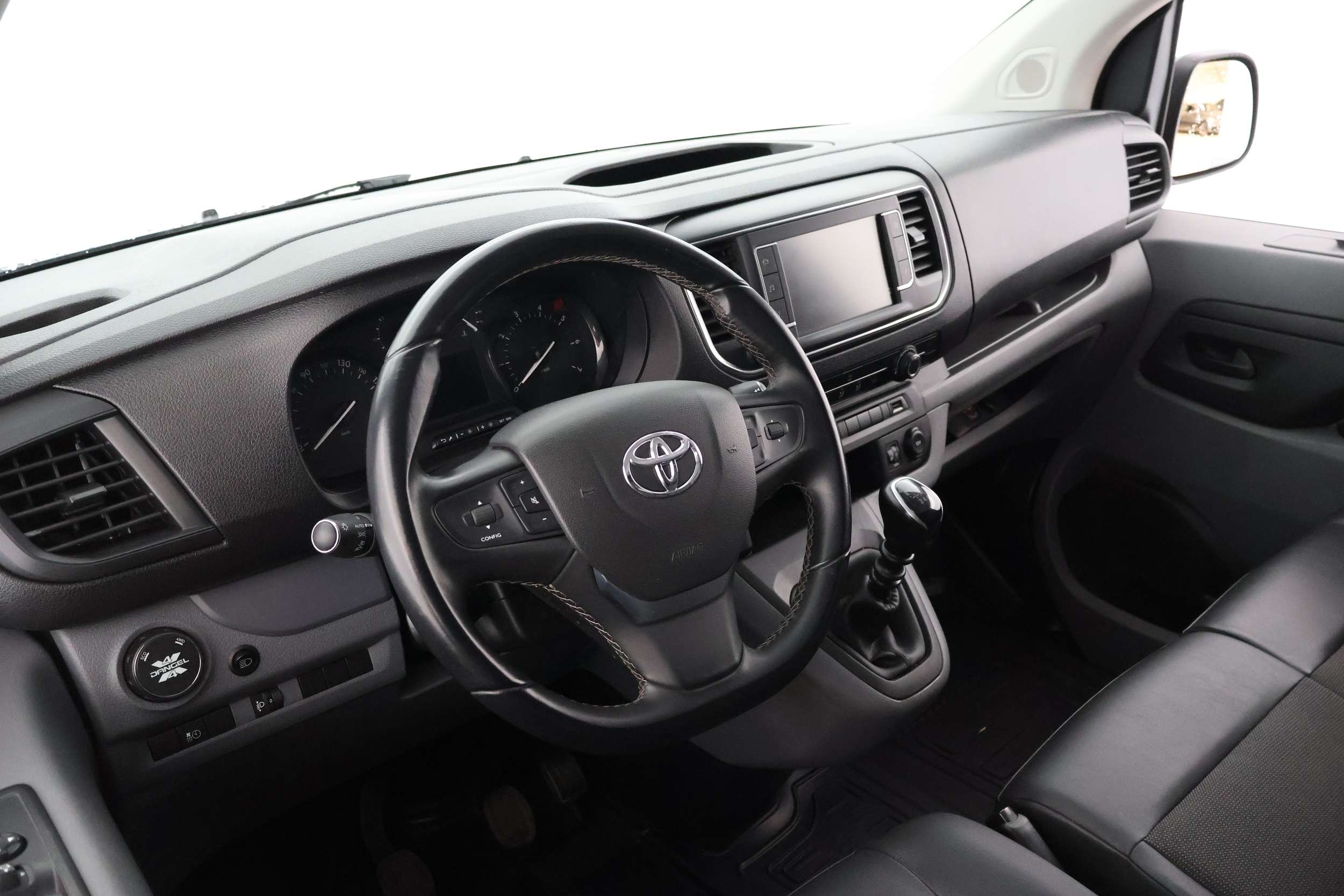 TOYOTA PROACE 2022
